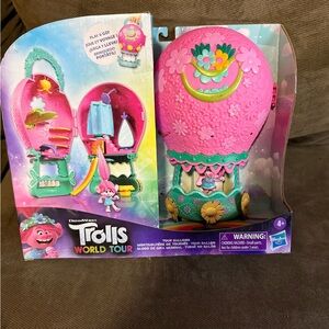 Dreamworks Trolls World Tour Pink and Green Balloon Playset